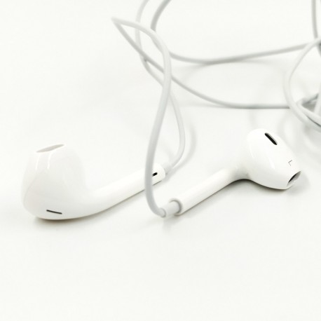 Apple EarPods Lightning Connector Original (гарантия 3 месяца)